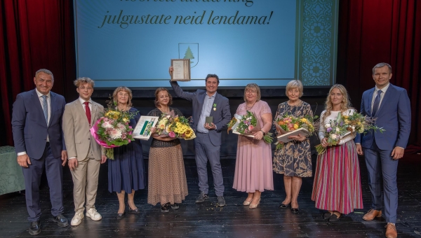 Võru linn tunnustas ja tänas õpetajaid